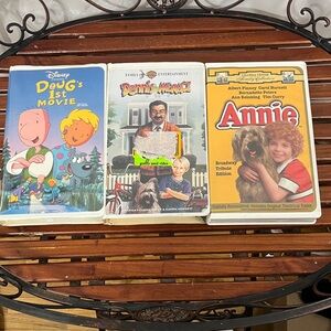 Disney Doug's 1st Movie VHS with Blue and Yellow Cover